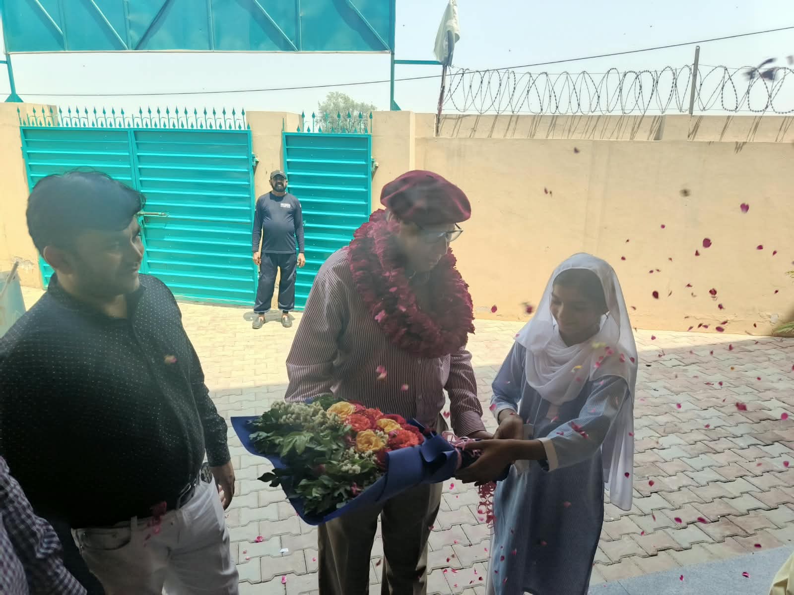 UEWS school, campus and community programme photograph