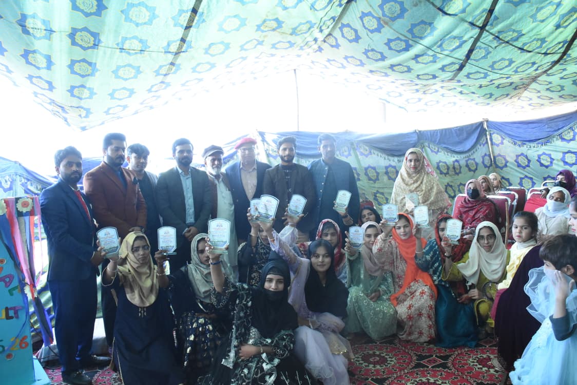 UEWS school, campus and community programme photograph