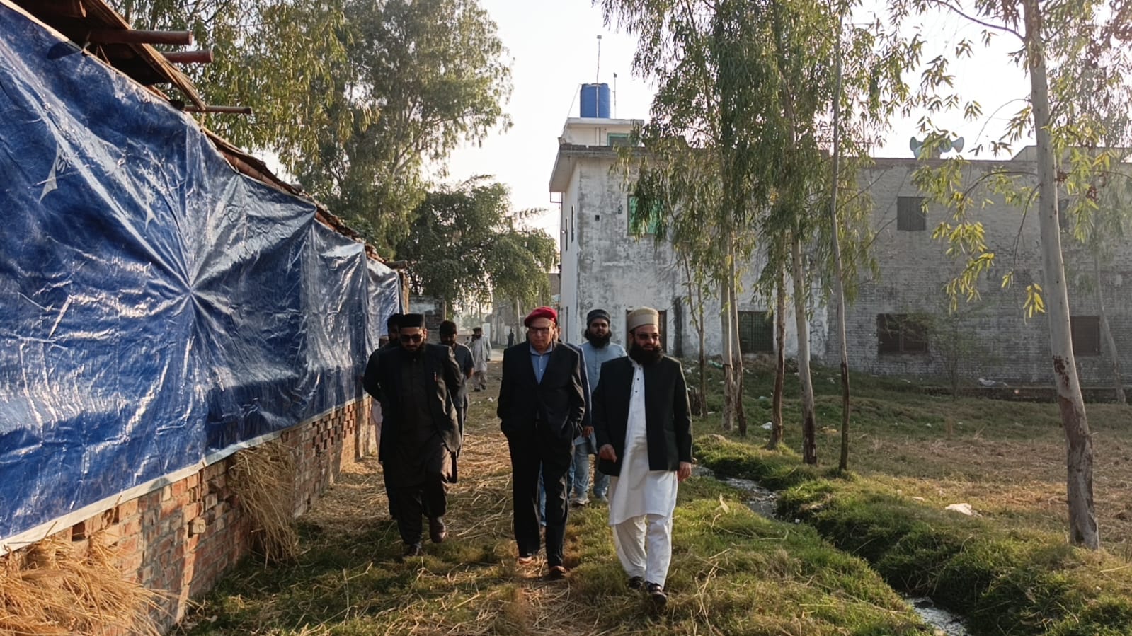 UEWS school, campus and community programme photograph